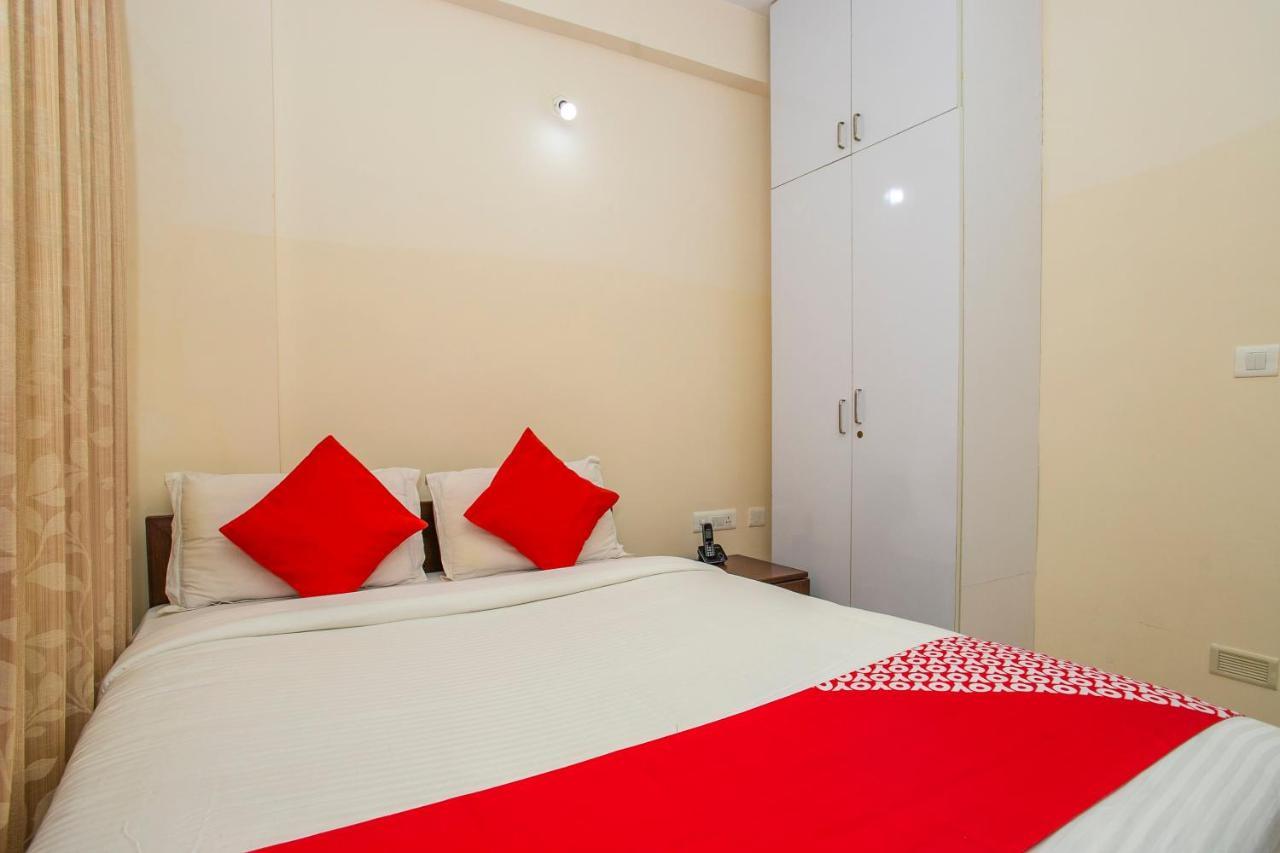 Oyo 4797 Lulu Hospitality Hotel Yelahanka Ngoại thất bức ảnh