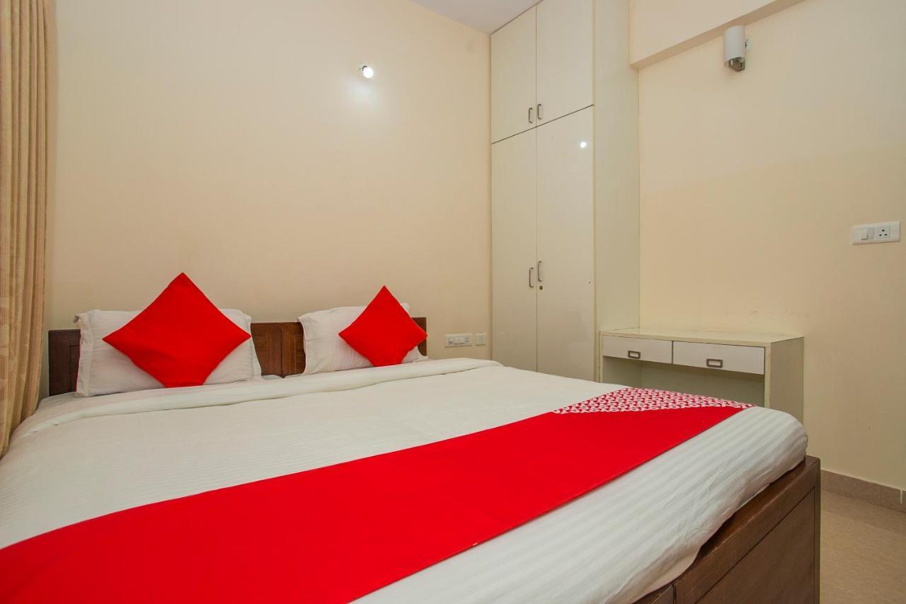 Oyo 4797 Lulu Hospitality Hotel Yelahanka Ngoại thất bức ảnh