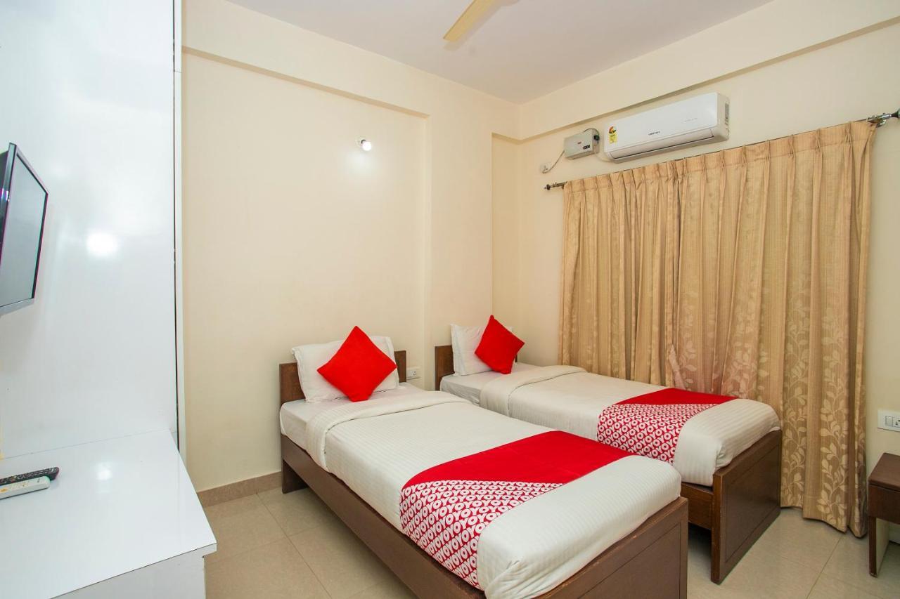 Oyo 4797 Lulu Hospitality Hotel Yelahanka Ngoại thất bức ảnh