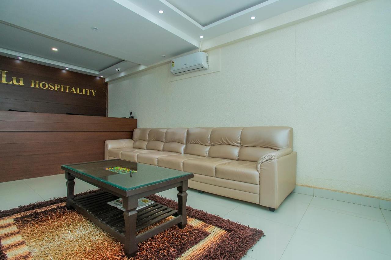 Oyo 4797 Lulu Hospitality Hotel Yelahanka Ngoại thất bức ảnh