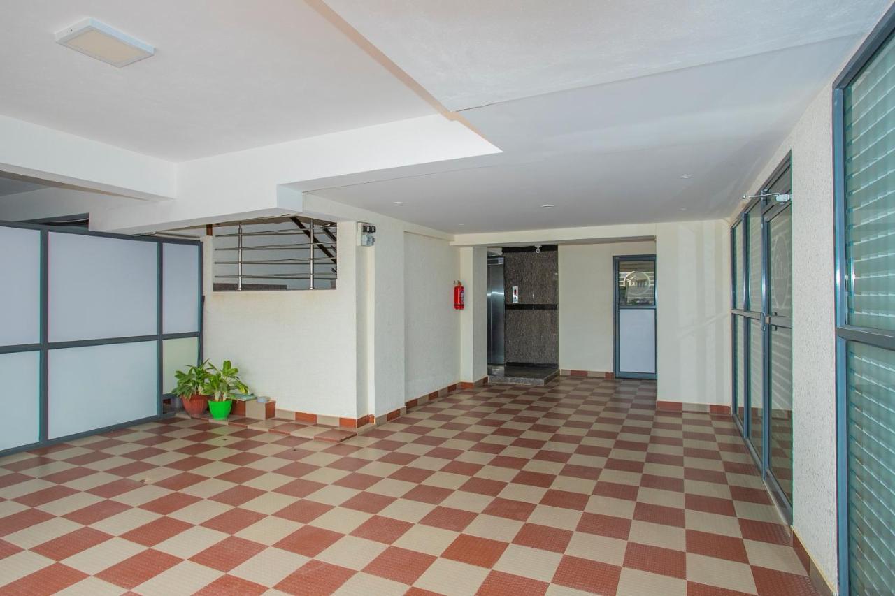 Oyo 4797 Lulu Hospitality Hotel Yelahanka Ngoại thất bức ảnh