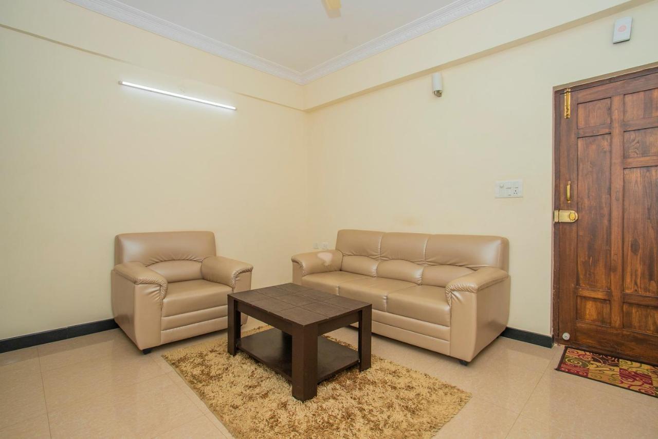 Oyo 4797 Lulu Hospitality Hotel Yelahanka Ngoại thất bức ảnh