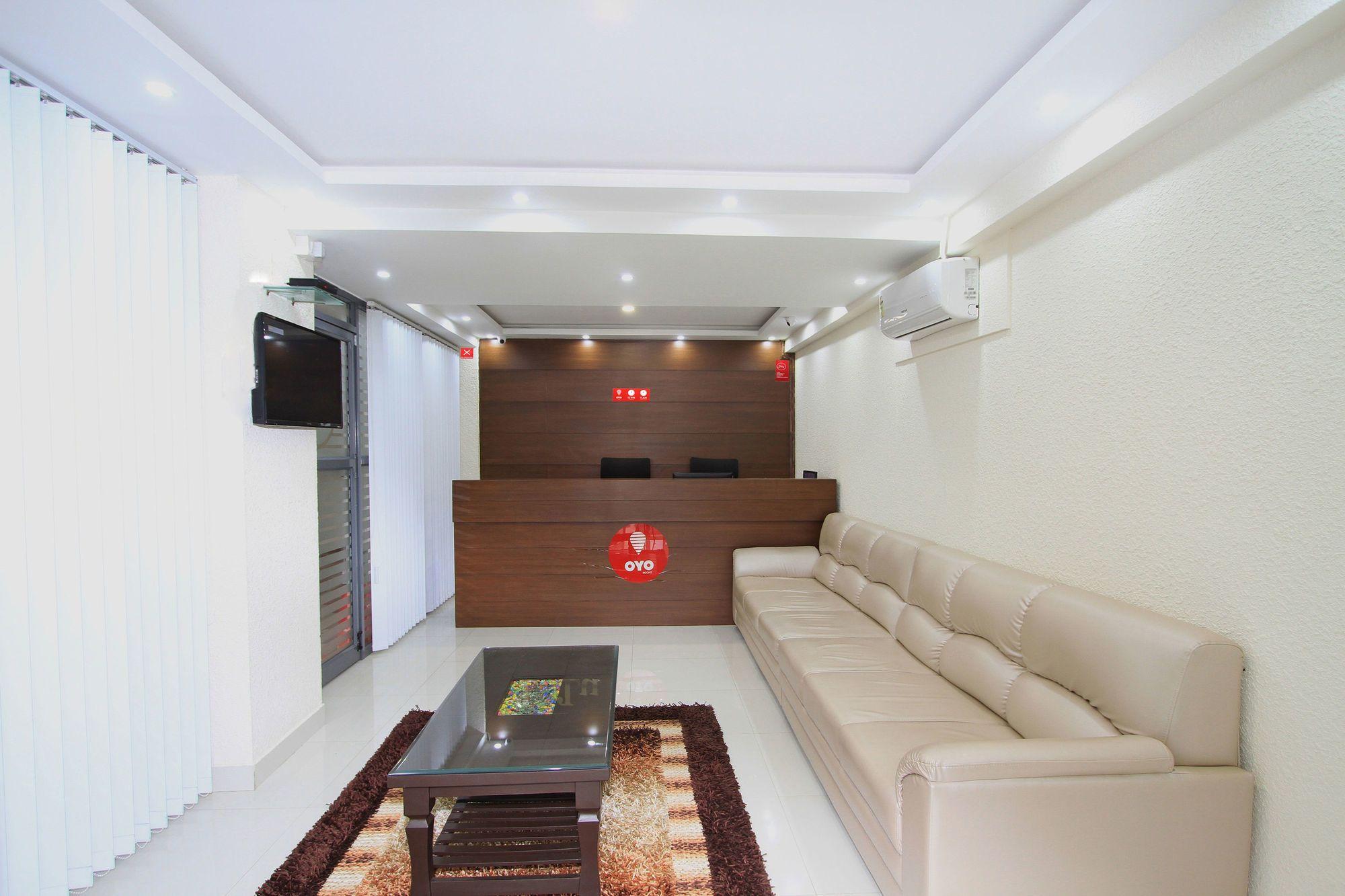 Oyo 4797 Lulu Hospitality Hotel Yelahanka Ngoại thất bức ảnh