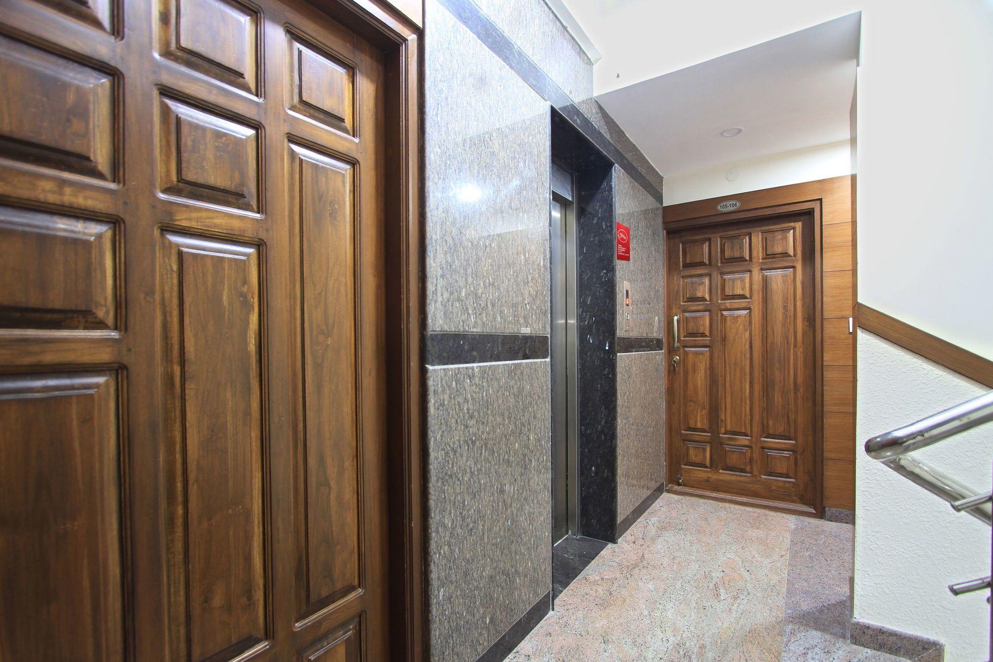 Oyo 4797 Lulu Hospitality Hotel Yelahanka Ngoại thất bức ảnh